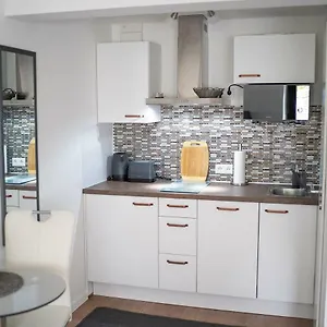 https://ferienwohnung-pfingsberg-eg.topcolognehotels.com