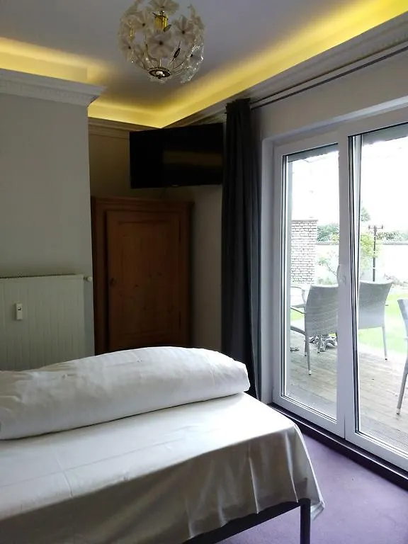 Wasserturm Hotel City Airport Mannheim 3*,